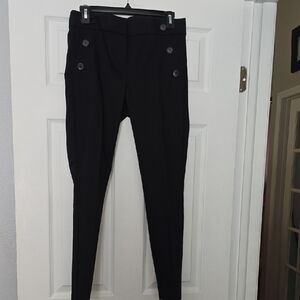 Ann Taylor LOFT Black Skinny Pants with Button Accentstay Size 4 ❤️EUC❤️